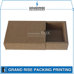 简约牛皮纸包装礼盒